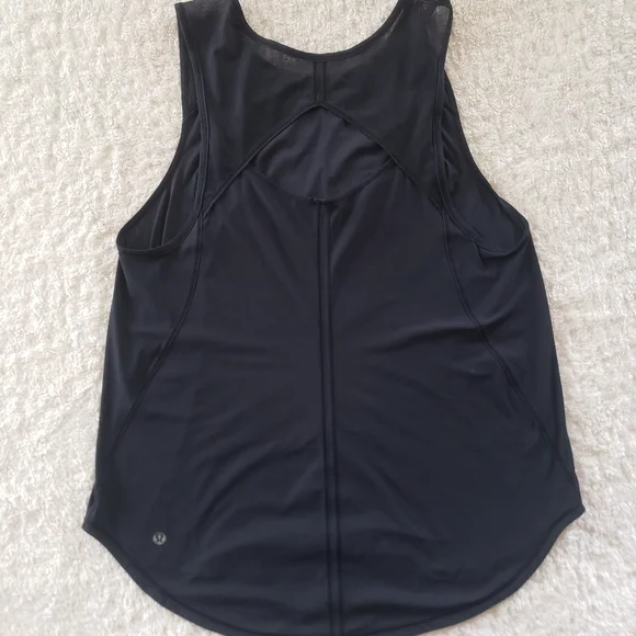 Lululemon athletica black mesh tank - Picture 2 of 8